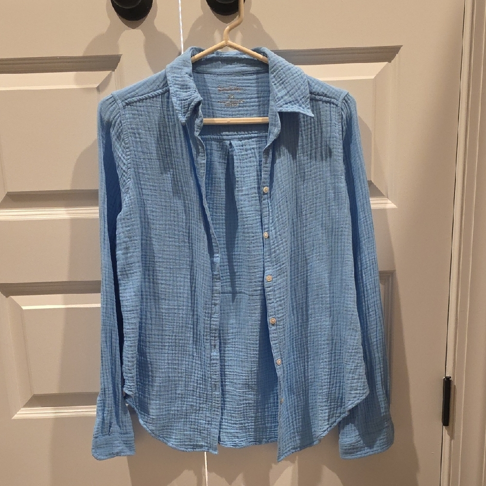 Lilly Pulitzer Sky Blue Casual Button Down Shirt